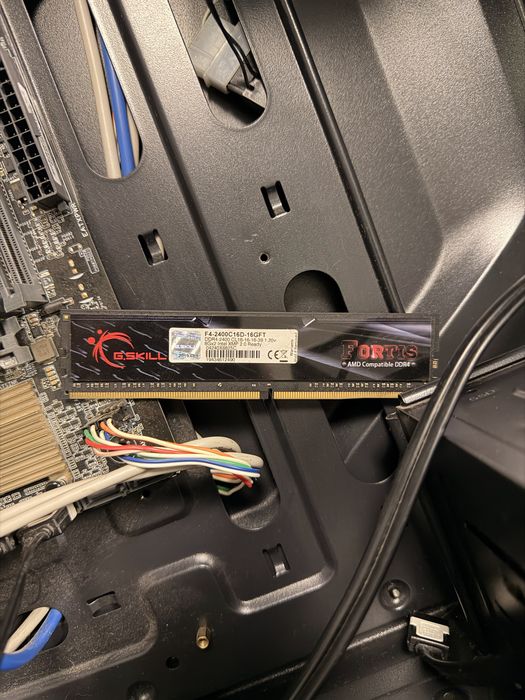 KIT PC complet (fără sursă) – i7-7700K, ASUS H110M-K, 16GB RAM DDR 4, HDD 1TB.m + SSD 500GB, Cooler ARGB, DVD-RW, Carcasă