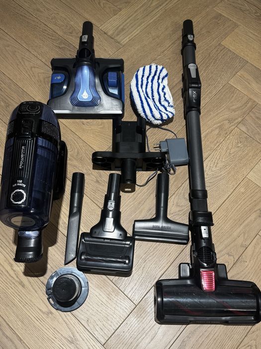 Aspirator vertical fara fir Rowenta x-Force flex cu functie de mop