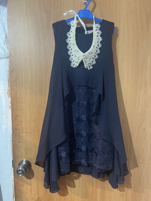 Продам  нарядные платья