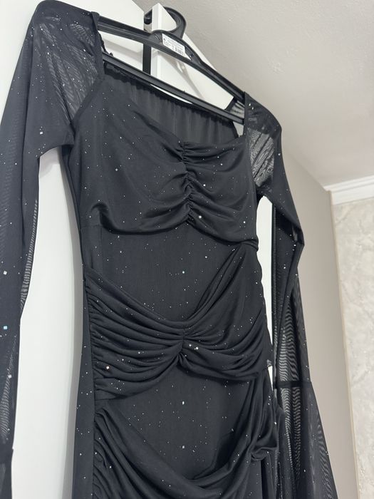 Продам новое платье 20 000 тг