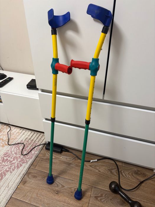 Костыли детские б/у