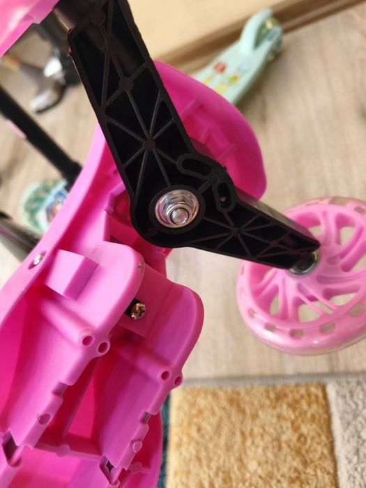 Детска Тротинетка Светещи Колела