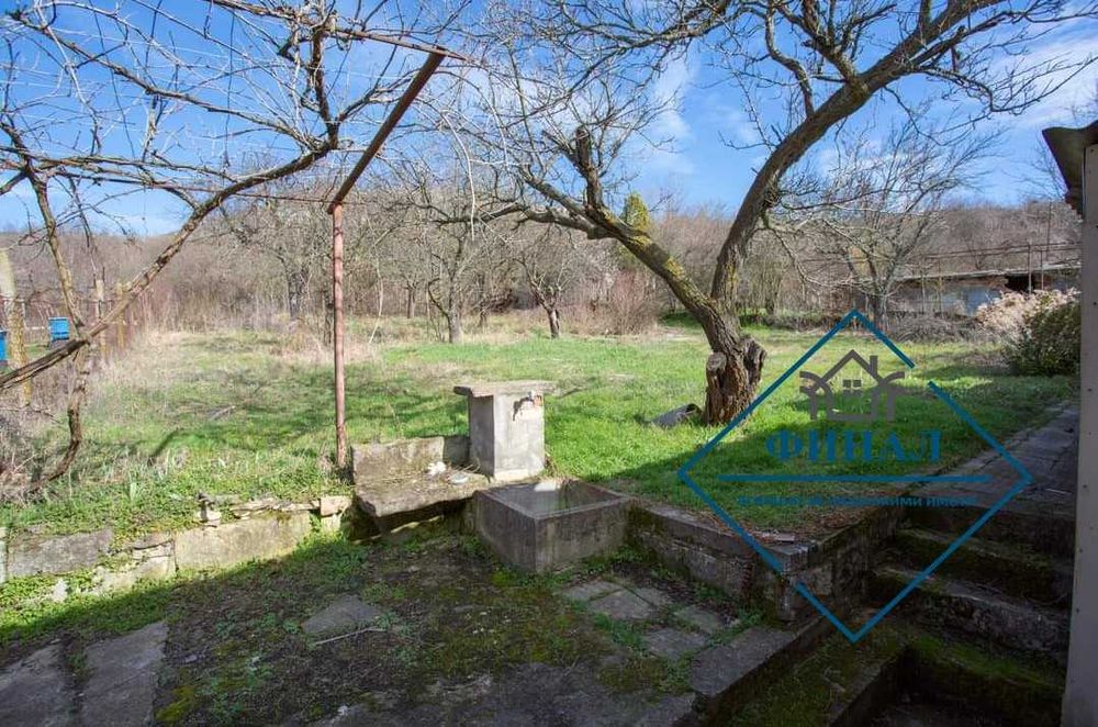 Продава се Къща в с. Мадара, Област Шумен - 70 кв.м за 474 €/кв.м - Снимка #17