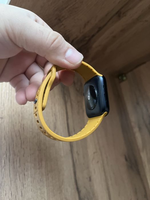 apple watch se2 44mm