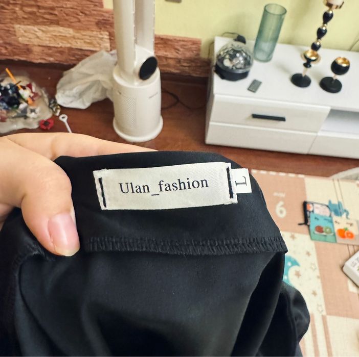 Продаю вечернее атласное платье!