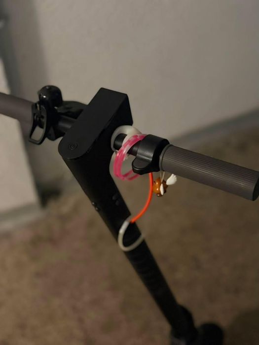 Vand trotineta electrica xiaomi si bicicleta velors