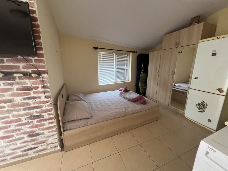 Дава се под наем Едностаен апартамент в Несебър - 56 кв.м за 51 € - Снимка #1