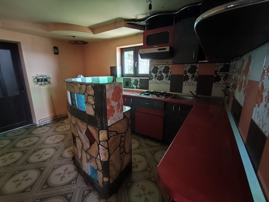 Casa de vanzare Bca  Valea Crisului-comuna Bratca plus teren 5000  mp