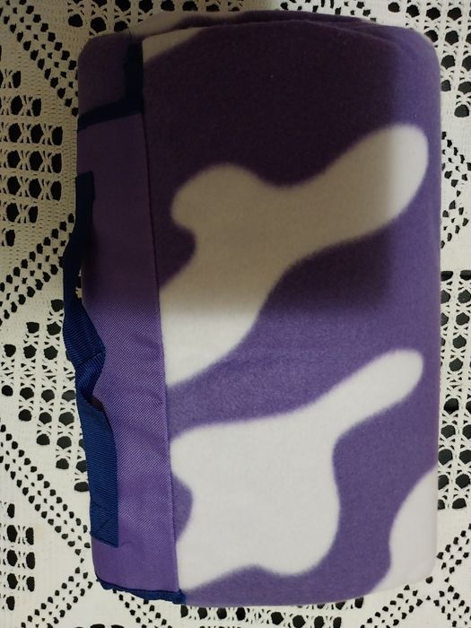 Ново  пухкаво луксозно  одеяло и пикник одеяло