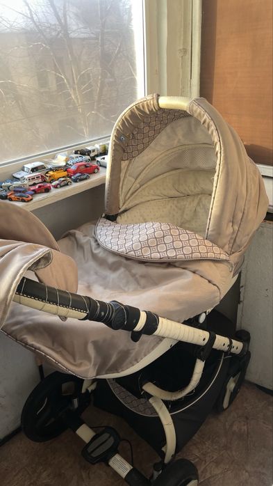 Продам коляску 2 в 1