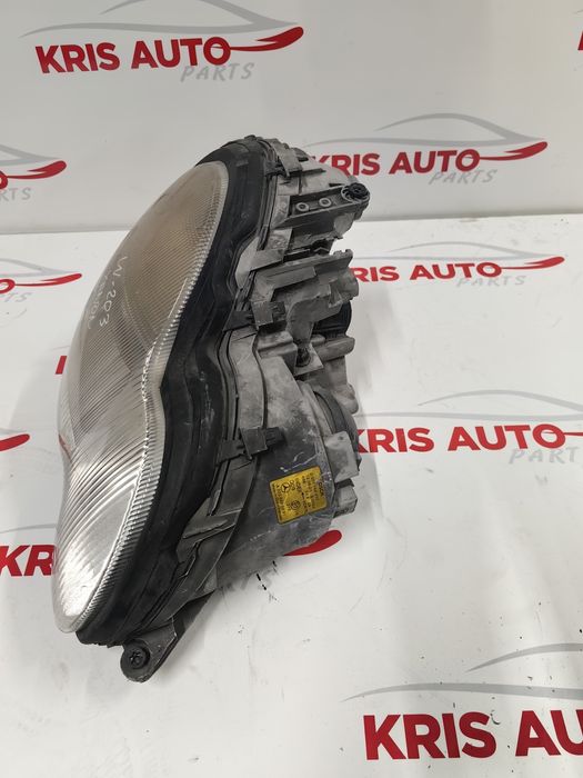 Десен фар Xenon Mercedes C class W203 / Мерцедес Ц класа 2000г.