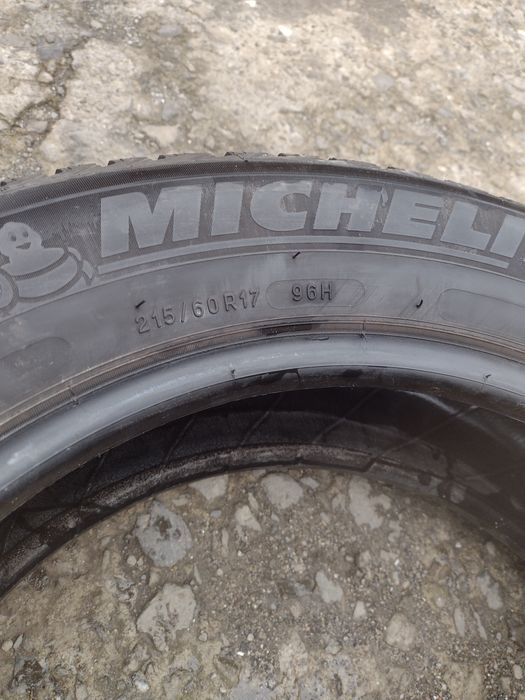 Michelin A4. 4бр.215/60/17 дот3517