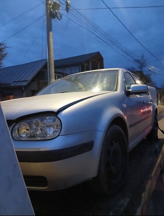 Auto avariate defecte dezmembrate rable pentru fier vechi ridicare
Se