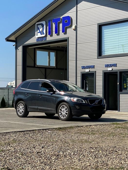 Vând volvo xc60 2009