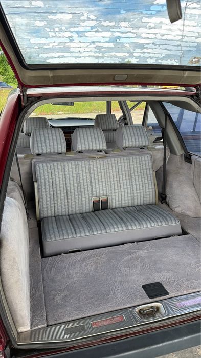 Mercedes-Benz W124 250D 6+1места/Шибедах/Вакуум