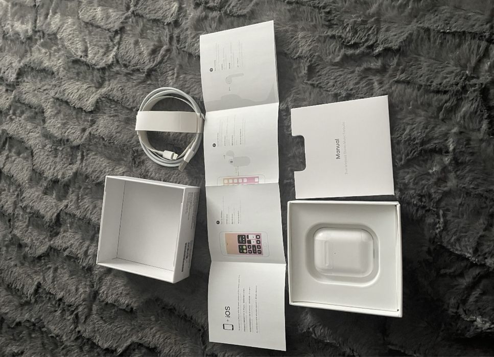 Casti AirPods 2 Apple