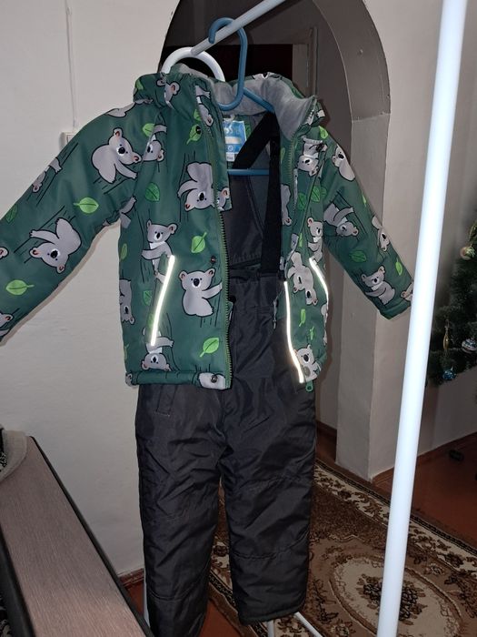 Продам куртки детские