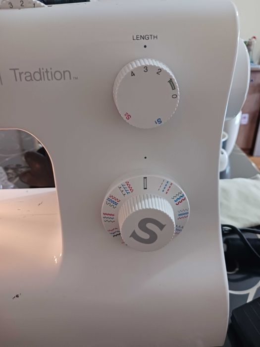 Продавам шевна машина