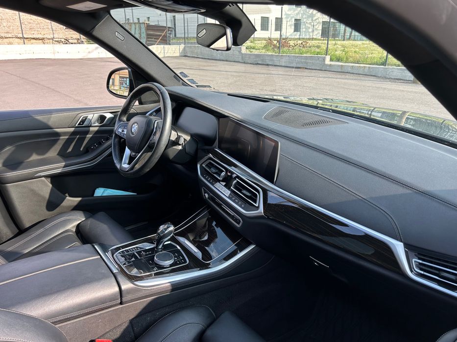 BMW X5 40i Черно Черна кожа Harman Kardon