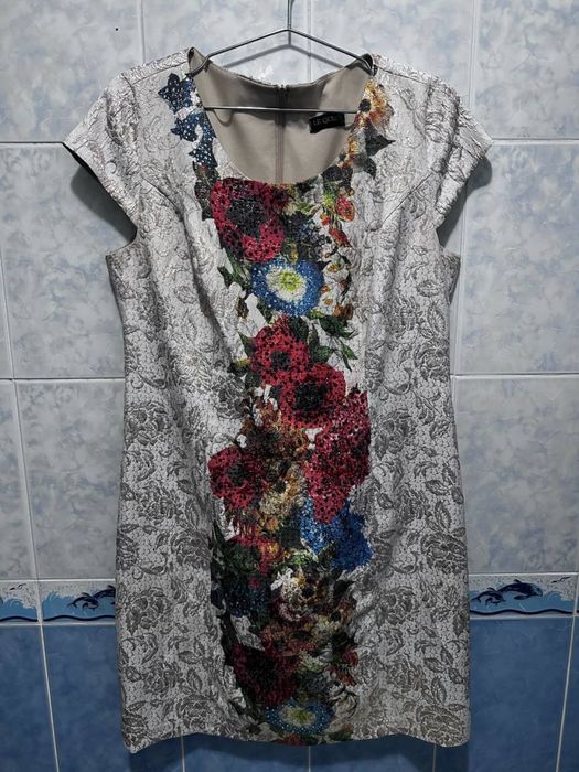 Продается платье нарядное турция