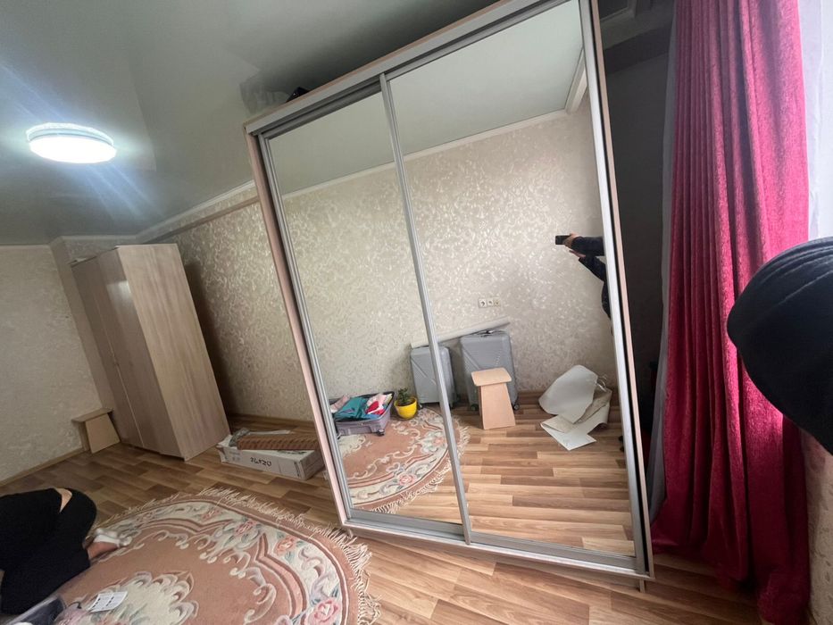 Продам два шкафа