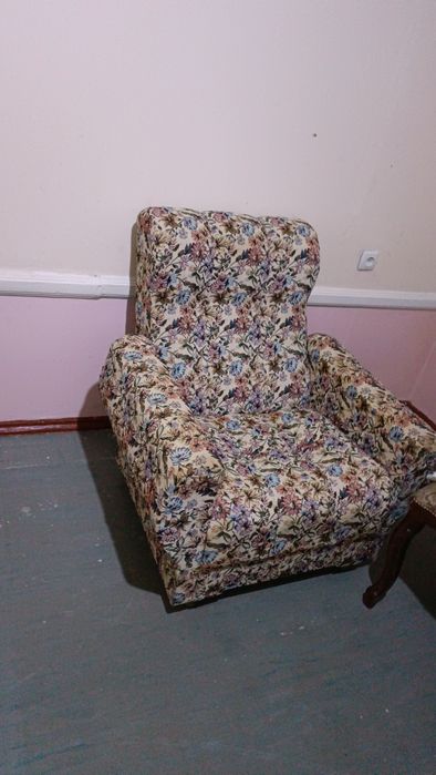 Kreslo divan 3ta komplekt