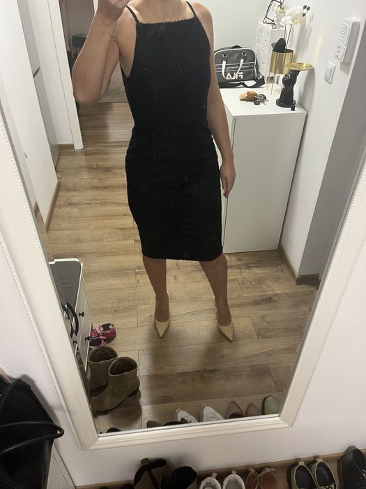 Rochie neagra eleganta
