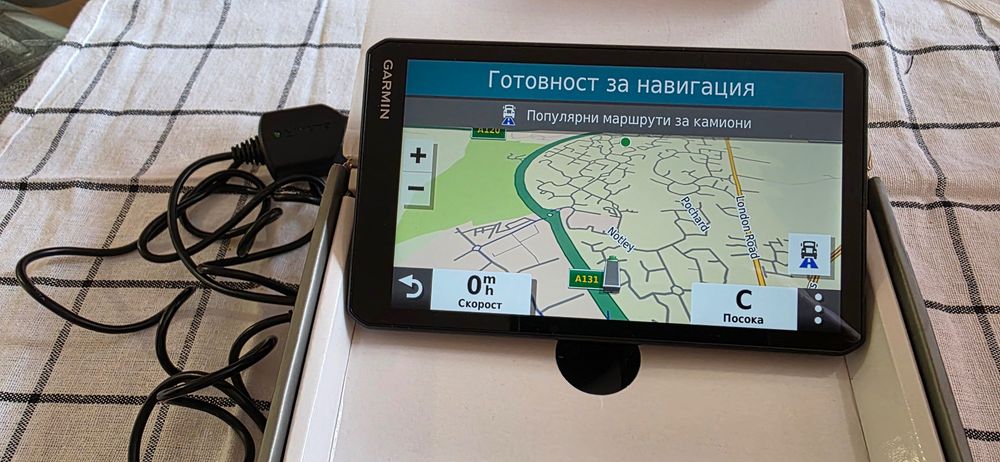 Навигация за камион Garmin Dezl LGV700 7 инча карти за цяла Европа
