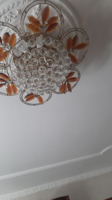 Люстра  красивая