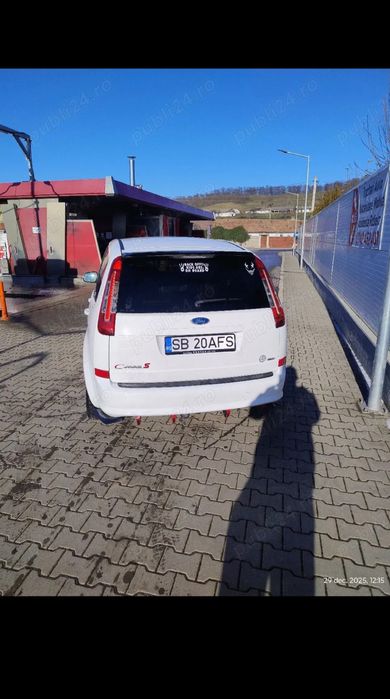 Vând Ford c max 2010