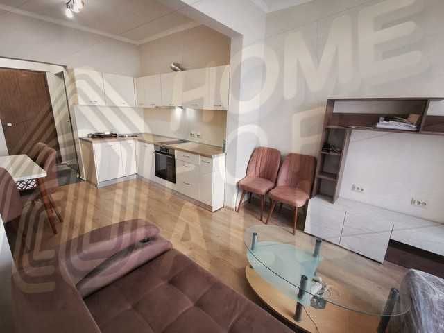 Дава се под наем Двустаен апартамент в София, Иван Вазов - 74 кв.м за 715 € - Снимка #1