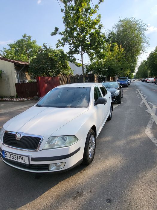 SKODA Octavia 2011 — imagine 2