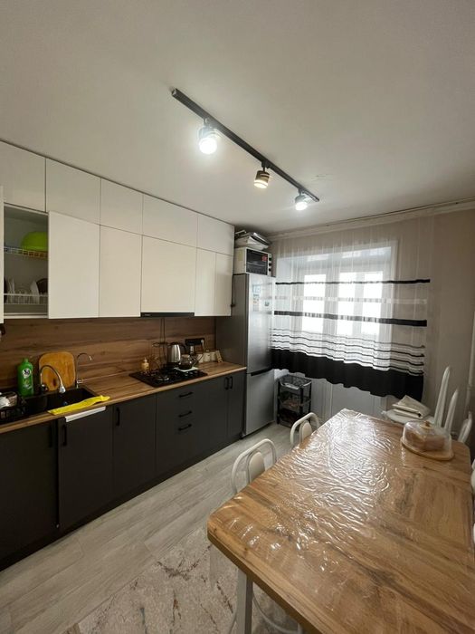 Продам 4 ком квартиру