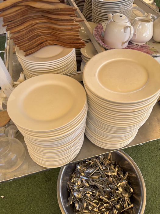 Посуда на ресторан или кафе.