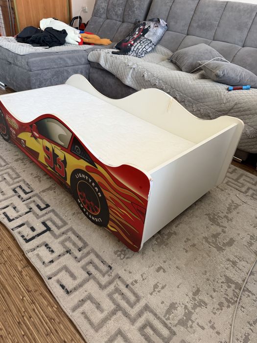 Продам детскую кроватку