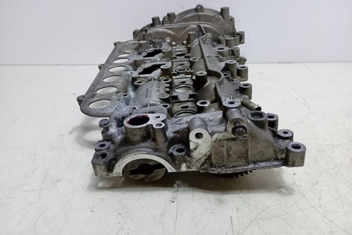 Axe cu came cu capac chiuloasa 2.0 dci 8200539196 Renault Trafic a 2-