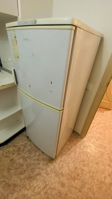 Срочно продам холодильник