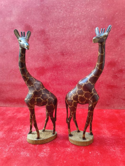 pereche girafe din lemn