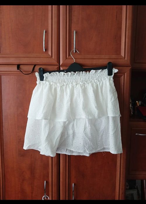 Fusta cu pantaloni