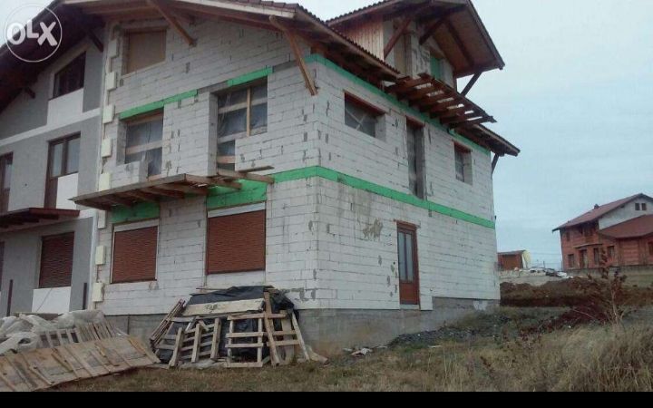 Construim, consolidari, reparatii case vechi.