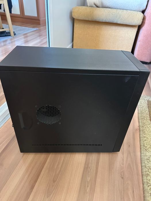 Пълен комплект настолен компютър ASUS – Подходящ за офис, обучение или части