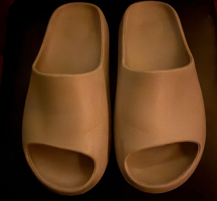 Yezzy slides, papuci