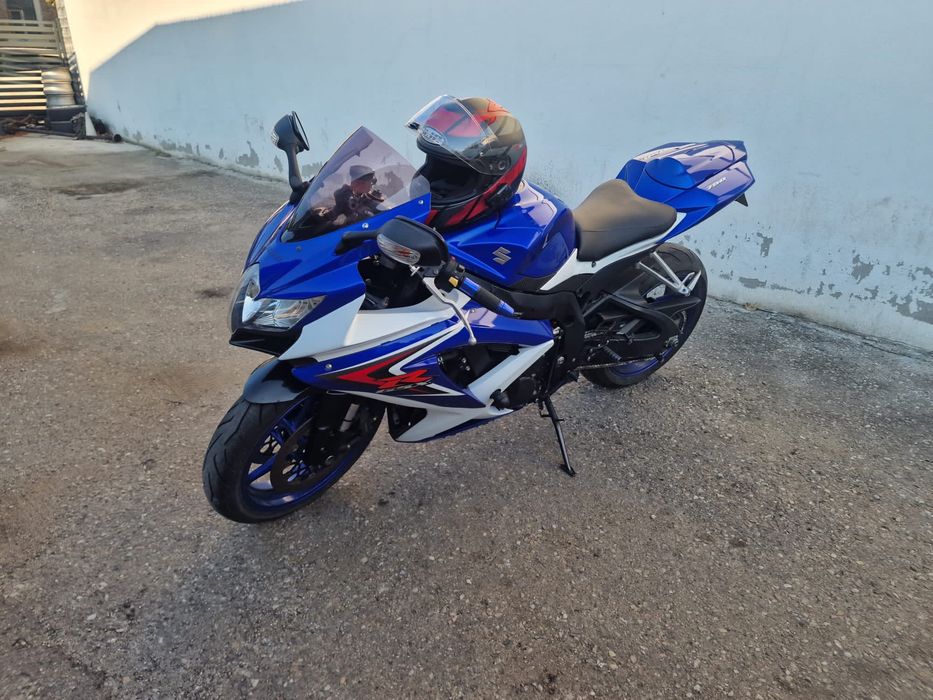 Suzuki GSXR 750 k8