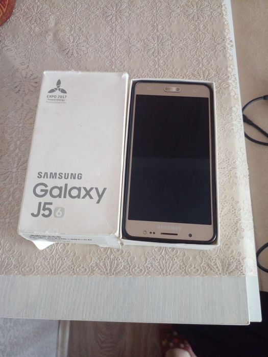 Продам телефон   Самсунг