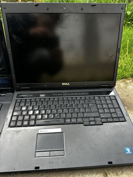 Lot 3 laptopuri Fujitsu  Packard Bell  Dell