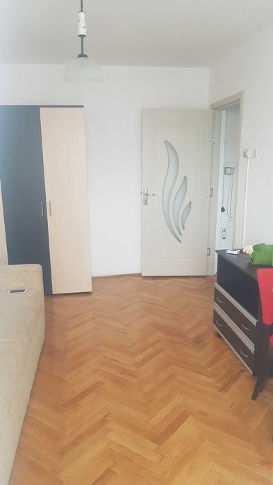 Apartament cu o camera de inchiriat