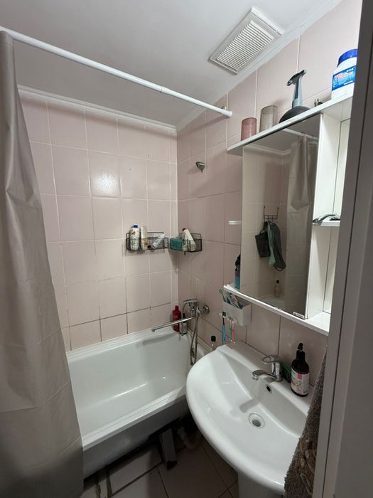 Продам 2 комн квартиру