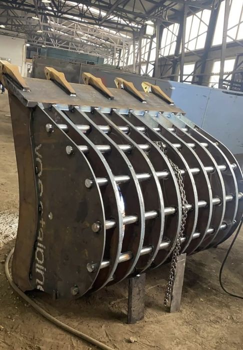 Cupa miniexcavator multifunctionala pe comanda