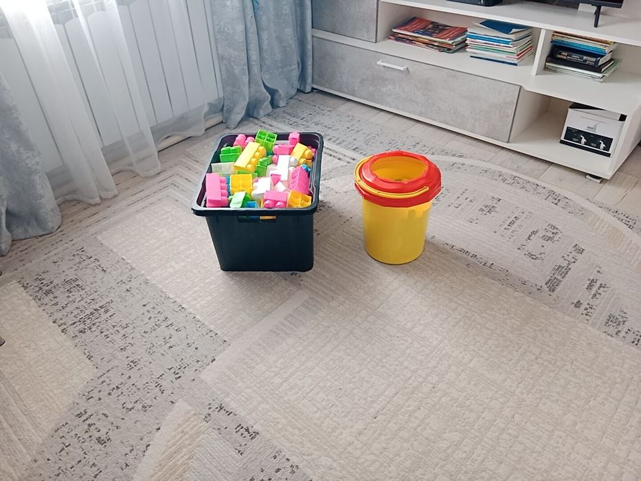 Продам детский конструктор