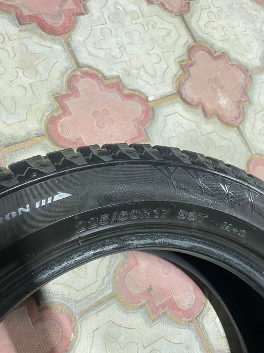 Зимные шины 225/60/17 без шнурков